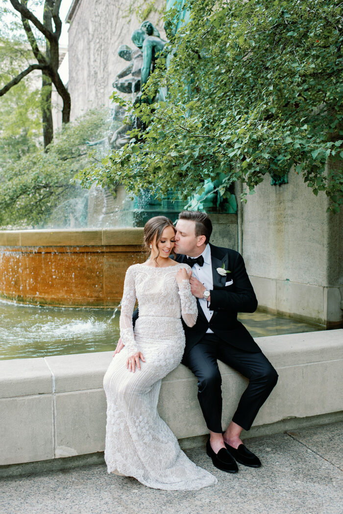 Chicago Wedding at the Chicago Art Institute