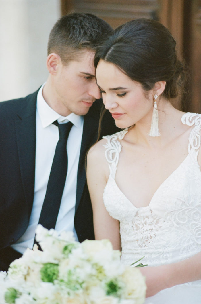 Wedding couple at Chateau de Tourreau in France