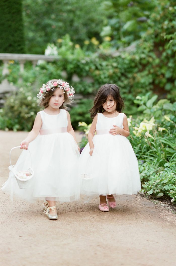 Flower girls at Chicago Botanic Garden wedding ceremony