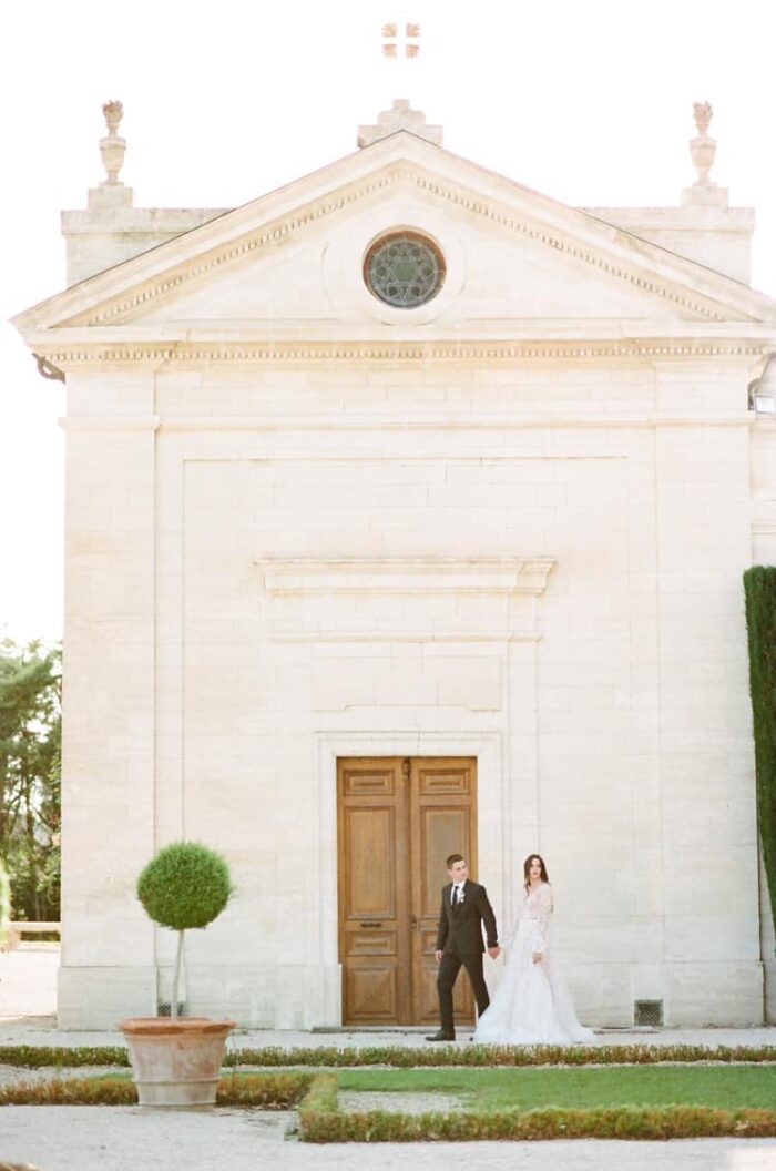 france wedding at chateau de tourreau in provence 19