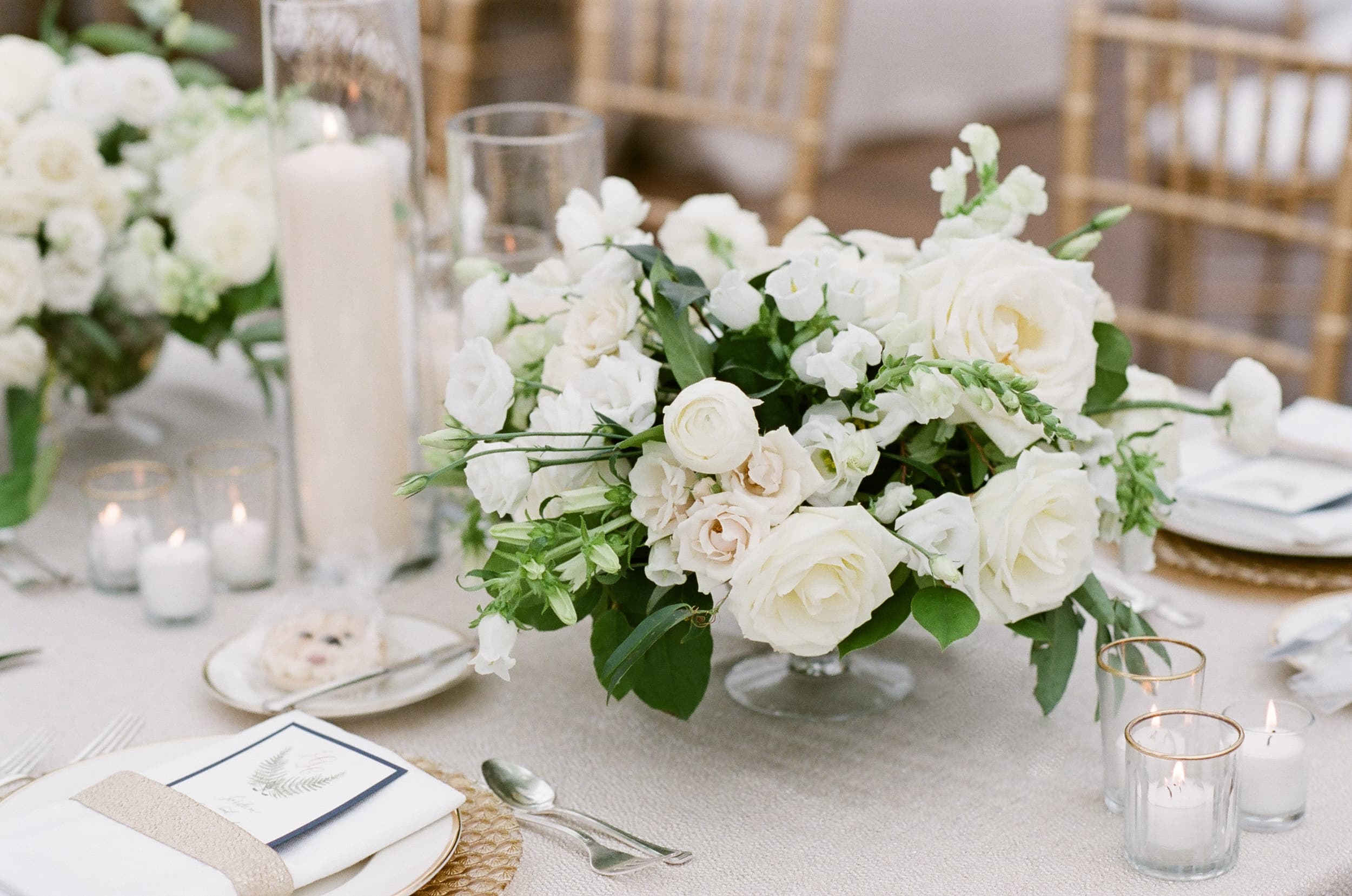 Closeup of floral wedding reception centerpiece at Conway Farms in Illinois