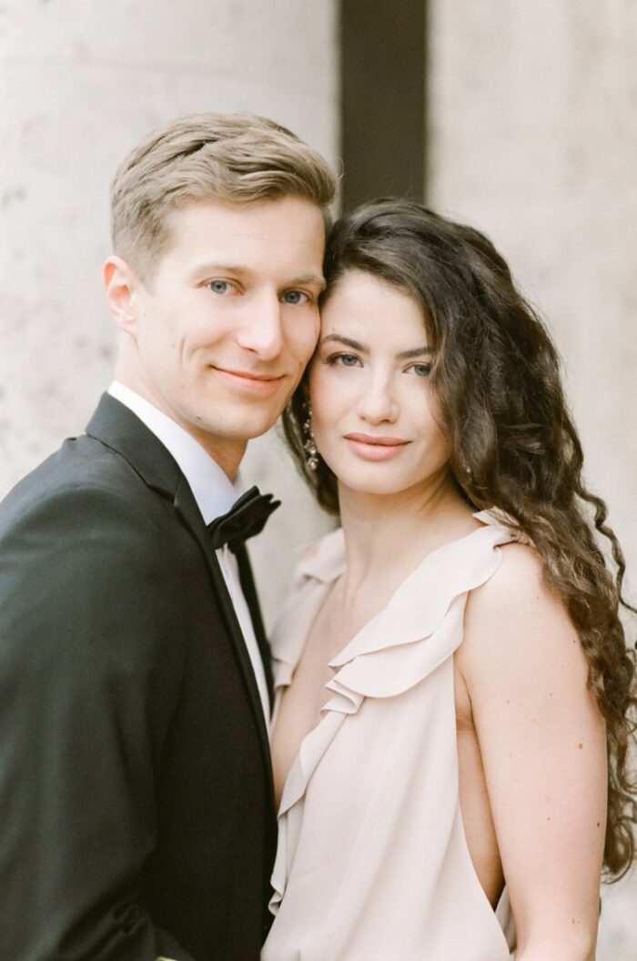 Engaged couple in Munich