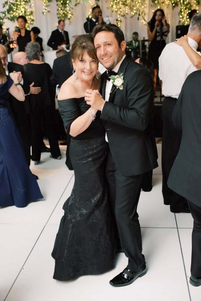 Wedding dance groom with mother