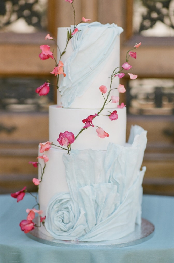 A glamorous French elopement at Chateau Martinay in Provence 39