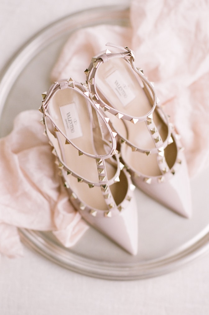 Kent Hotellet skræmt Luxury Wedding Shoes | Europe & America | Wedding Photographer | Tamara  Gruner