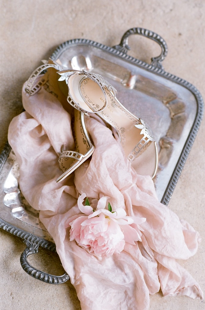 Luxury wedding shoes of Marchesa in gold