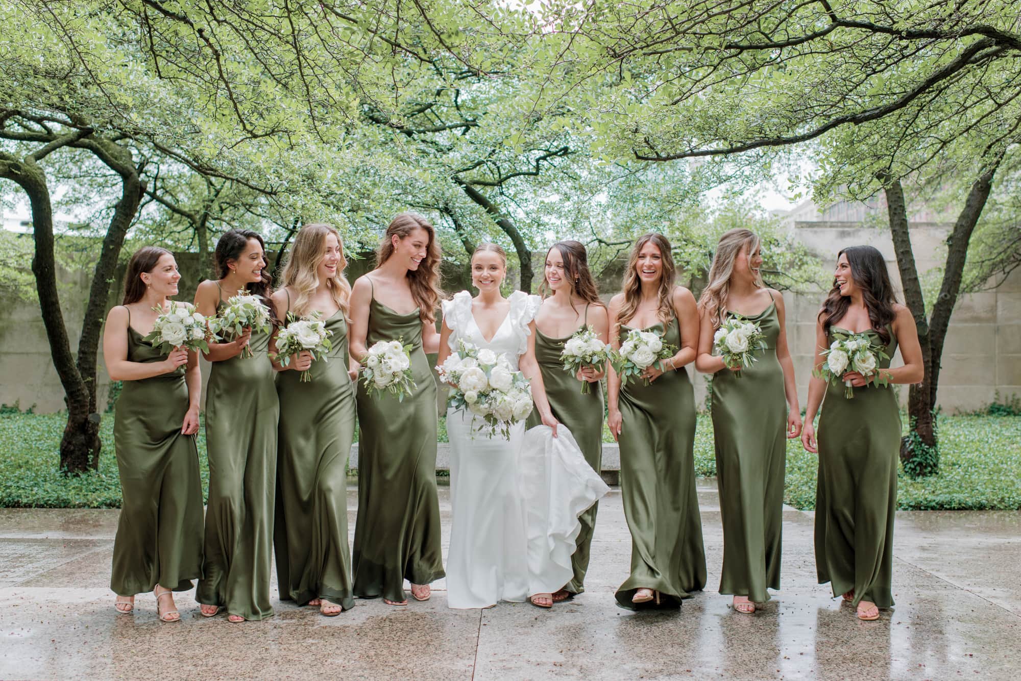 Bridal Party on rainy wedding day at Chicago Art Institute