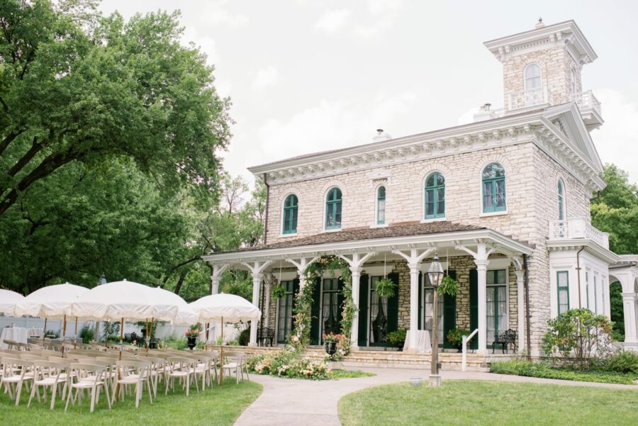 The Oakland House St Louis Missouri Summer Wedding 20
