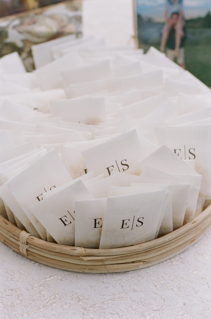 The Oakland House St Louis Missouri Summer Wedding 28