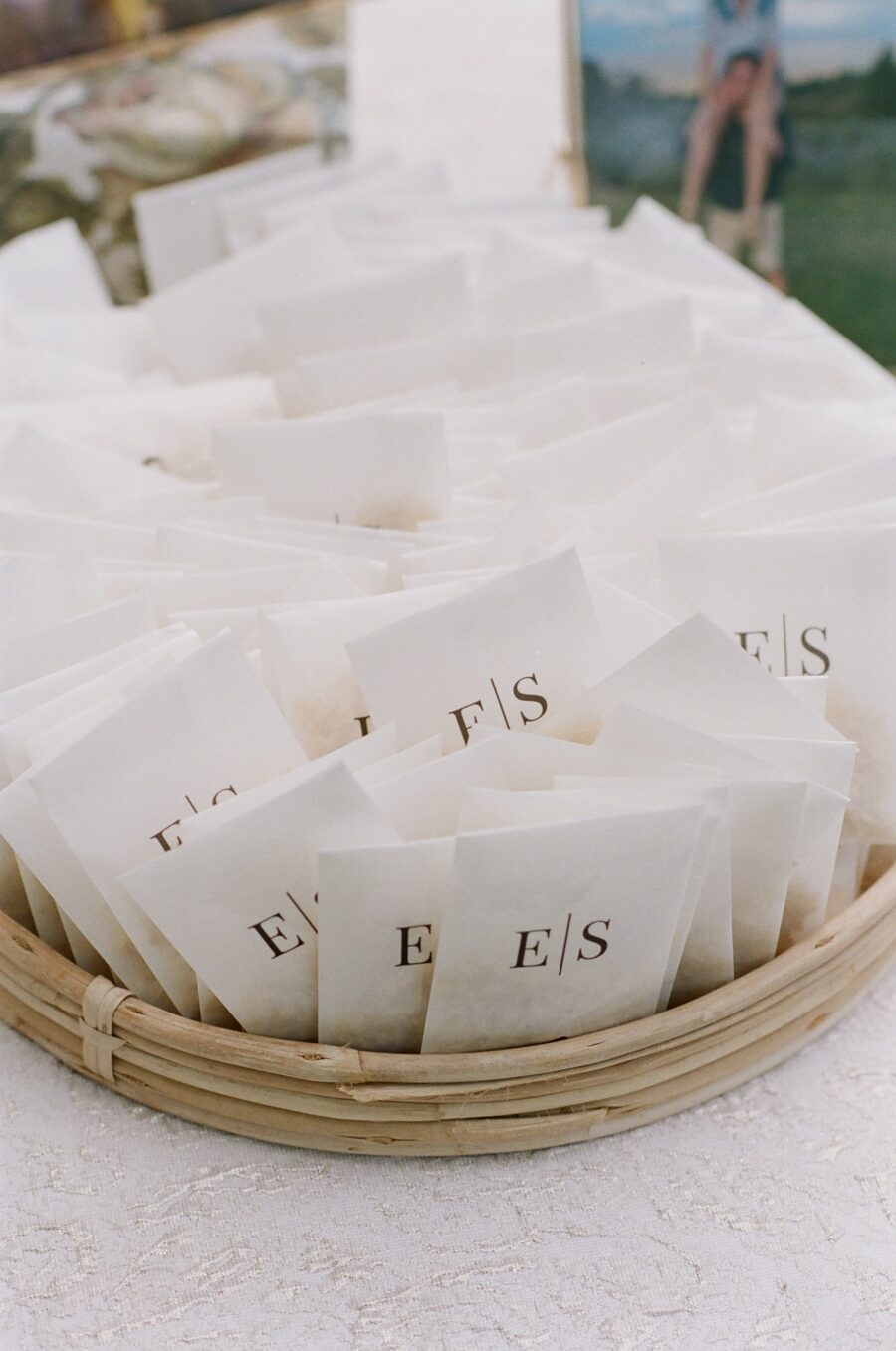 The Oakland House St Louis Missouri Summer Wedding 28