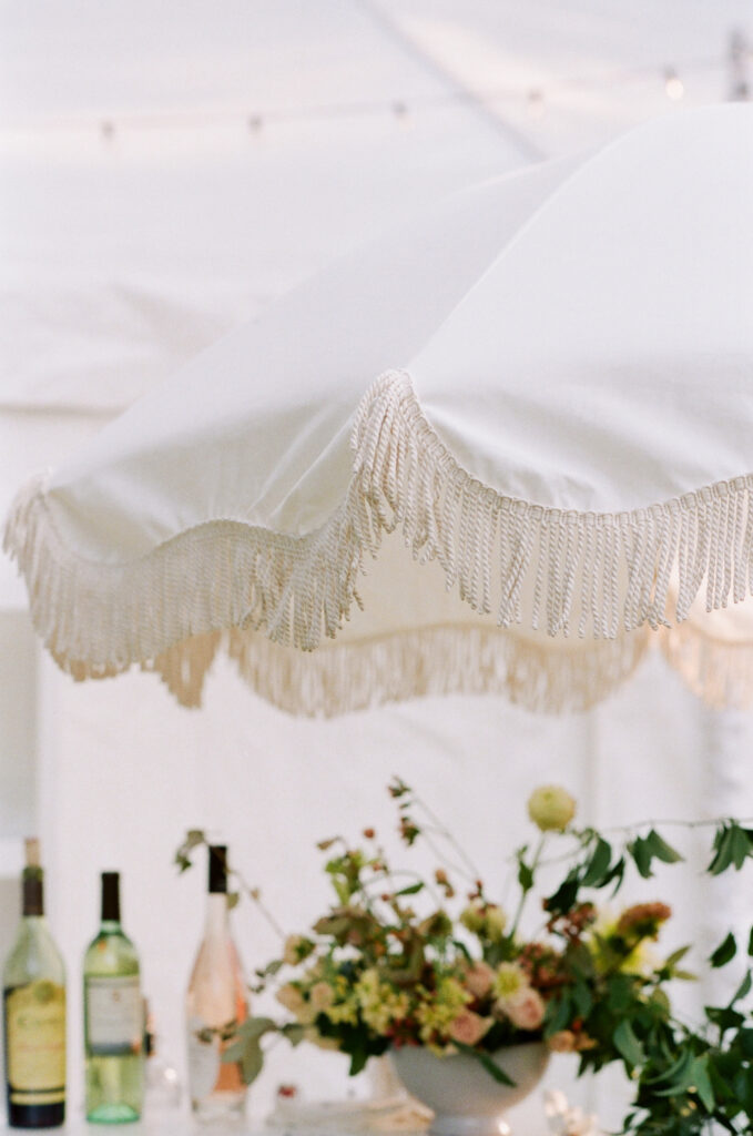 The Oakland House St Louis Missouri Summer Wedding 44