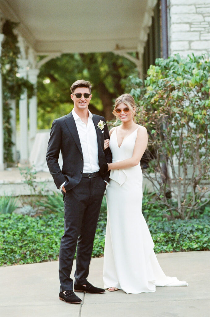 The Oakland House St Louis Missouri Summer Wedding 50