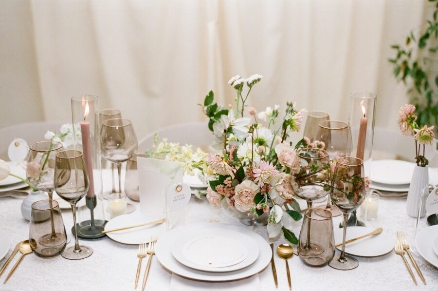 The Oakland House St Louis Missouri Summer Wedding 57
