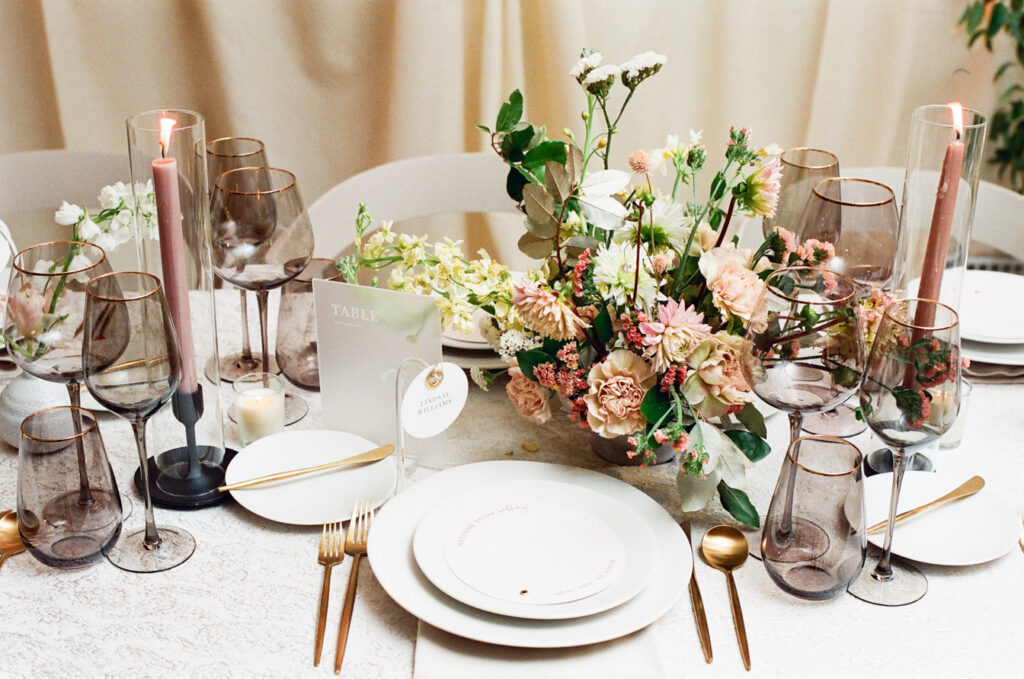 The Oakland House St Louis Missouri Summer Wedding 62
