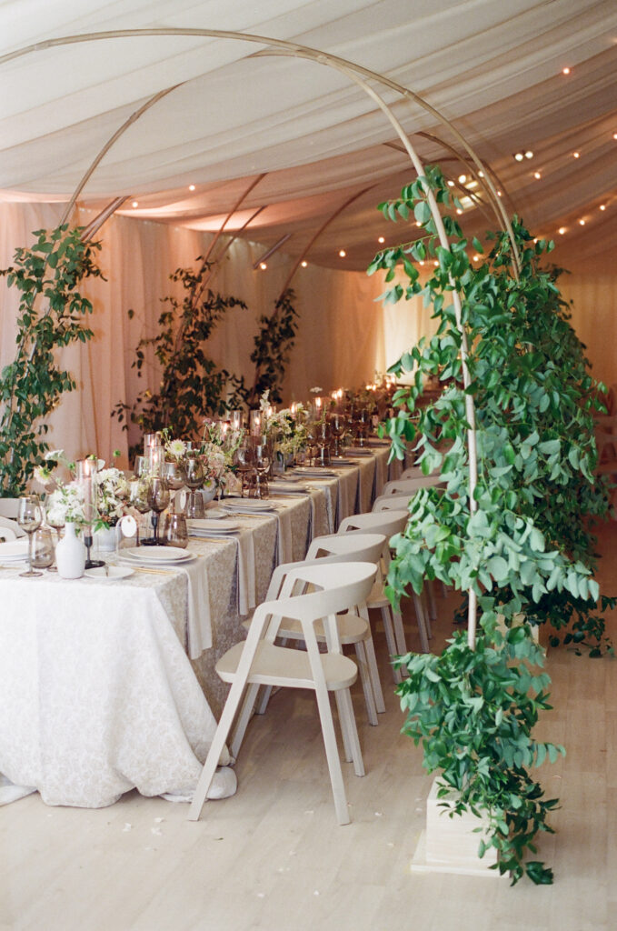The Oakland House St Louis Missouri Summer Wedding 70