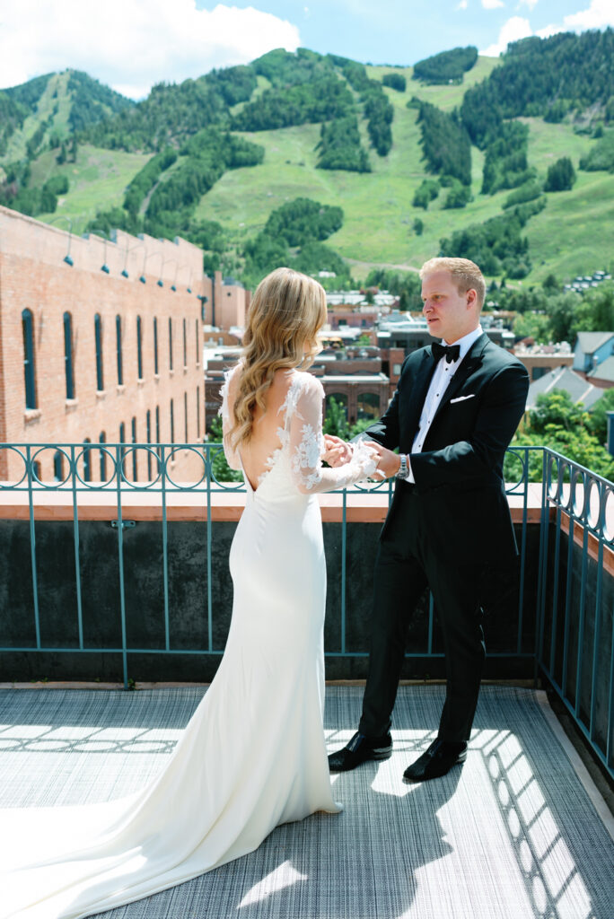 Hotel Jerome Aspen Summer Wedding Blue and White 8