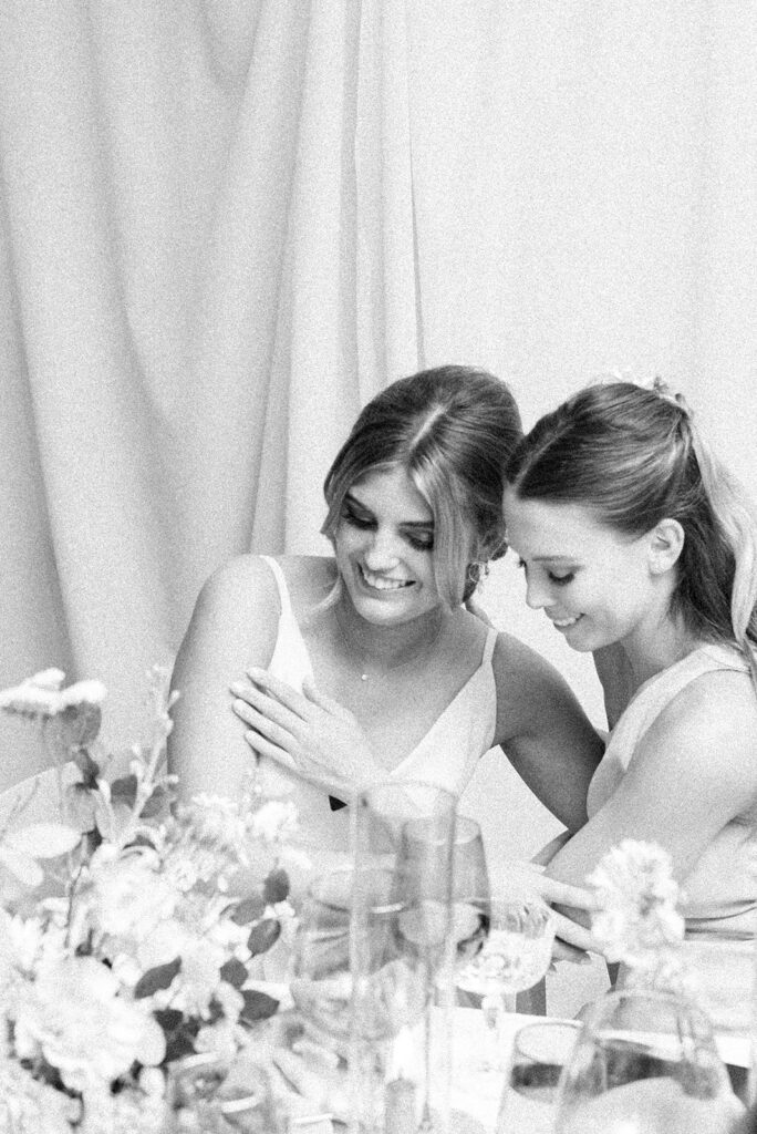The Oakland House St Louis Missouri Summer Wedding 126