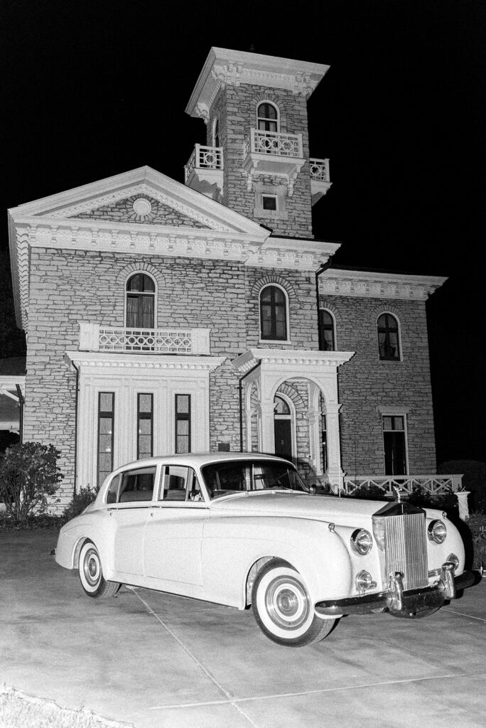 The Oakland House St Louis Missouri Summer Wedding 127
