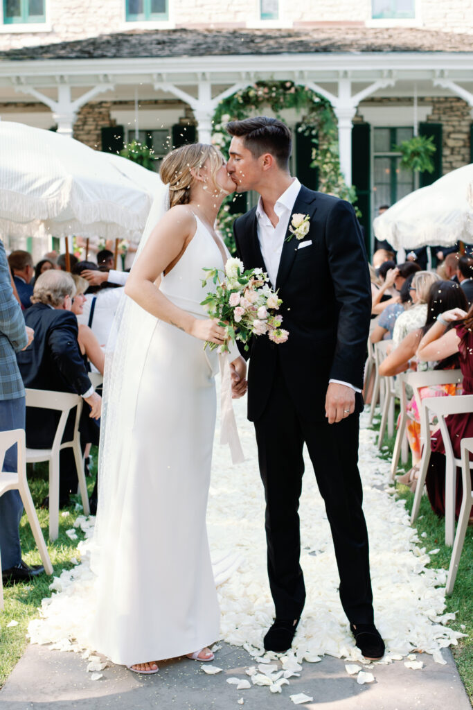 The Oakland House St Louis Missouri Summer Wedding 134 scaled