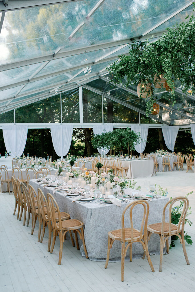 Milwaukee Country Club Summer Wedding in Wisonsin 101
