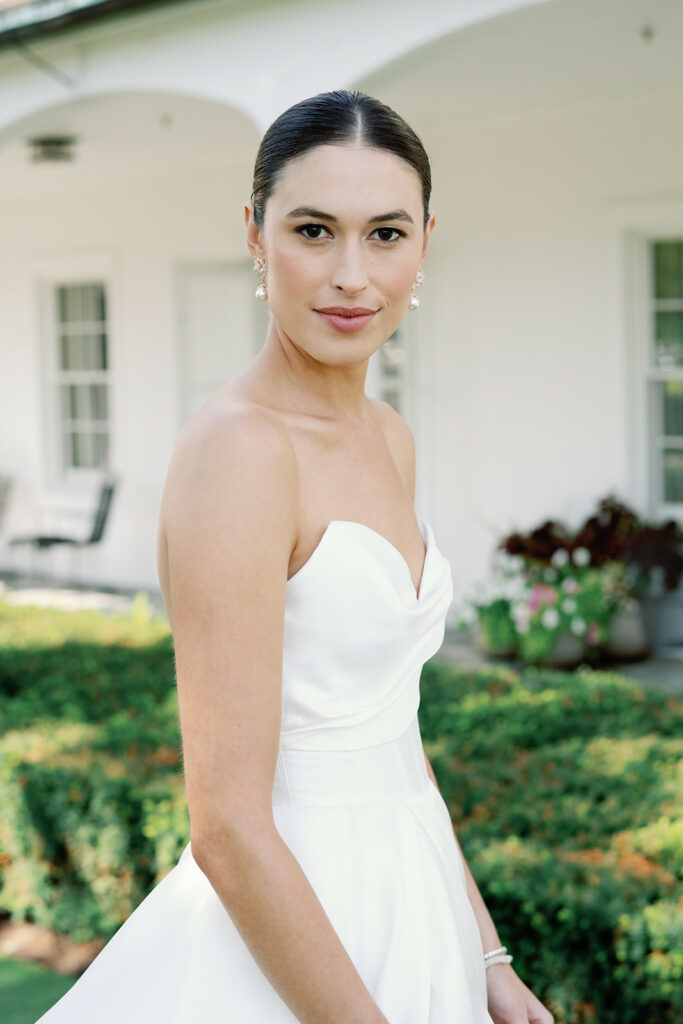 Milwaukee Country Club Summer Wedding in Wisonsin 12