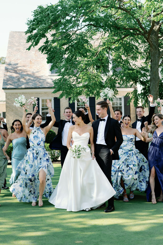 Milwaukee Country Club Summer Wedding in Wisonsin 17