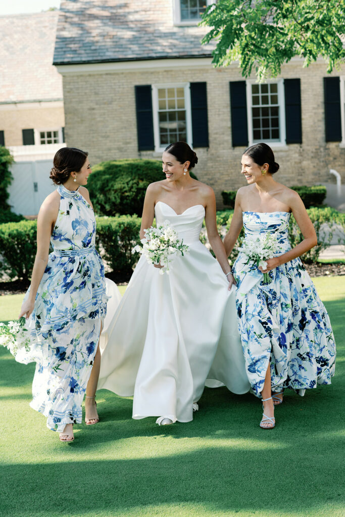 Milwaukee Country Club Summer Wedding in Wisonsin 20