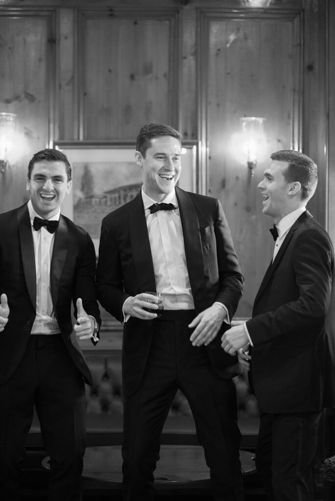 Milwaukee Country Club Summer Wedding in Wisonsin 77