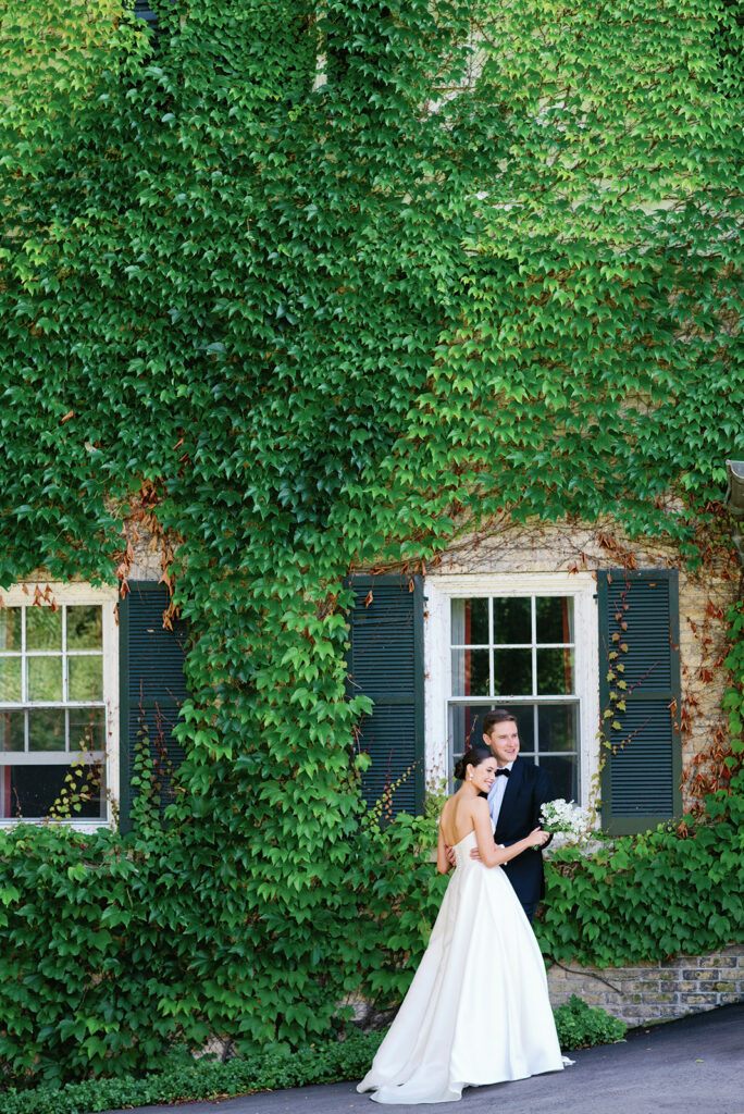Milwaukee Country Club Summer Wedding in Wisonsin 84