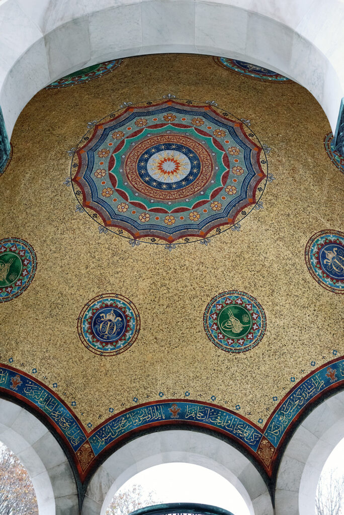 Alman Cesmesi german fountain istanbul turkey 3