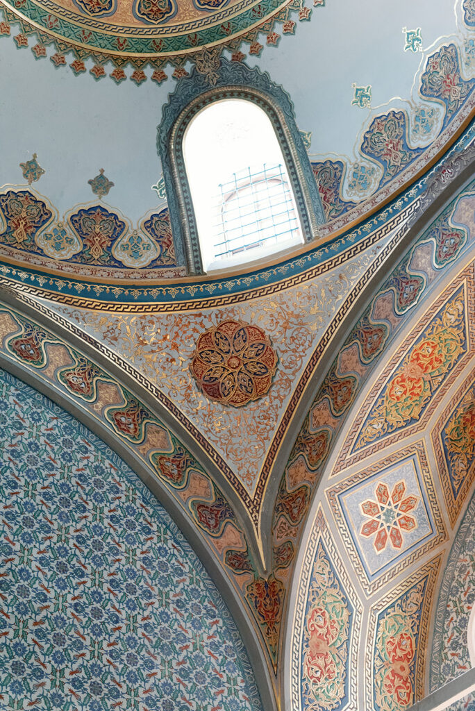 Topkapi Palace museum gardens istanbul turkey 17