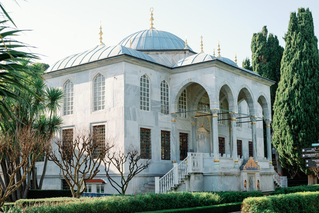 Topkapi Palace museum gardens istanbul turkey 9